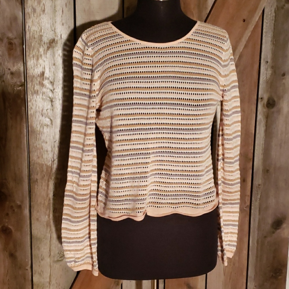 Knit pullover sweater
